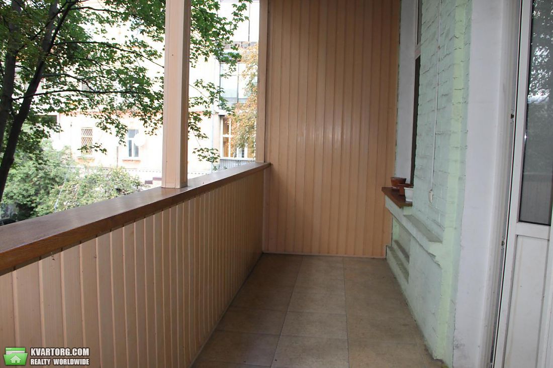 Rent out 4-room apartment. Киев,  Десятинная — photo 5