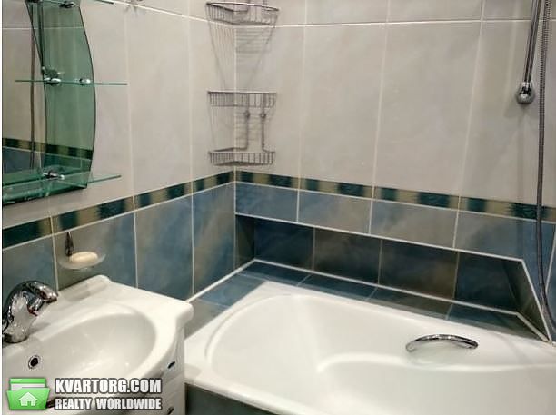 Rent out 3-room apartment. Киев,  Мельникова — photo 9
