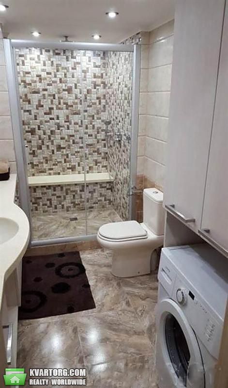 Rent out 2-room apartment. Киев,  Богдана Хмельницкого — photo 8