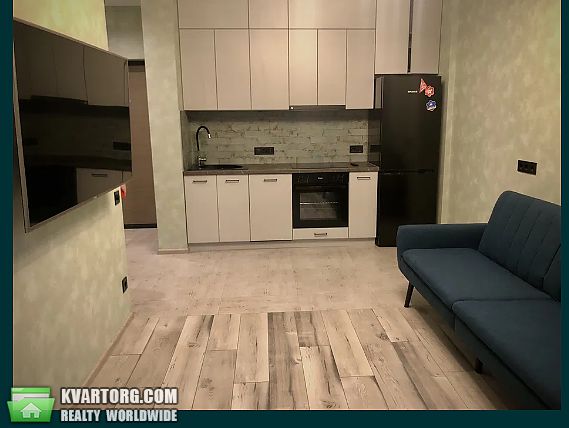 Rent out 1-room apartment. Киев,  Салютная — photo 2