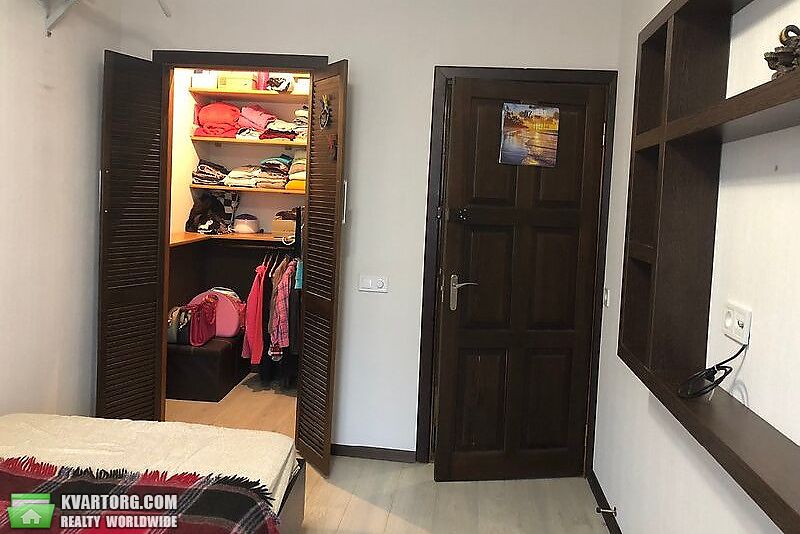Sell 3-room apartment. Киев,  Порика — photo 10