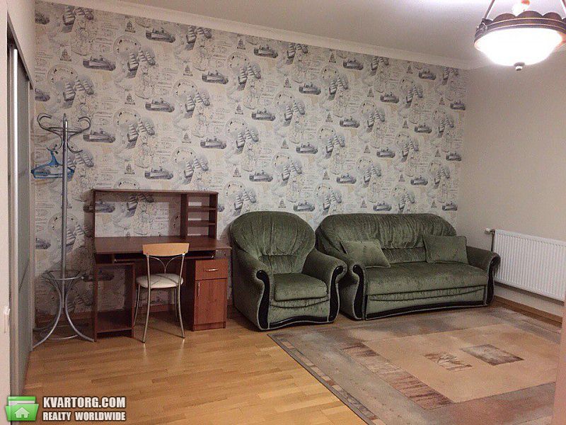 Rent out 4-room apartment. Киев,  Щорса — photo 6