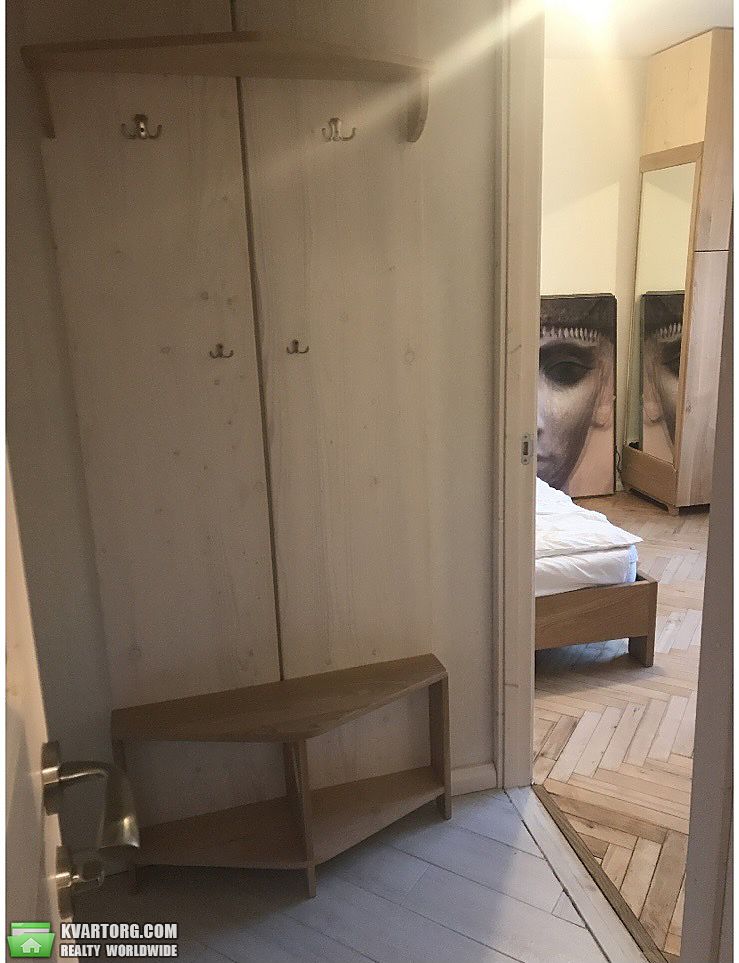 Sell 1-room apartment. Киев,  Предславинская — photo 2