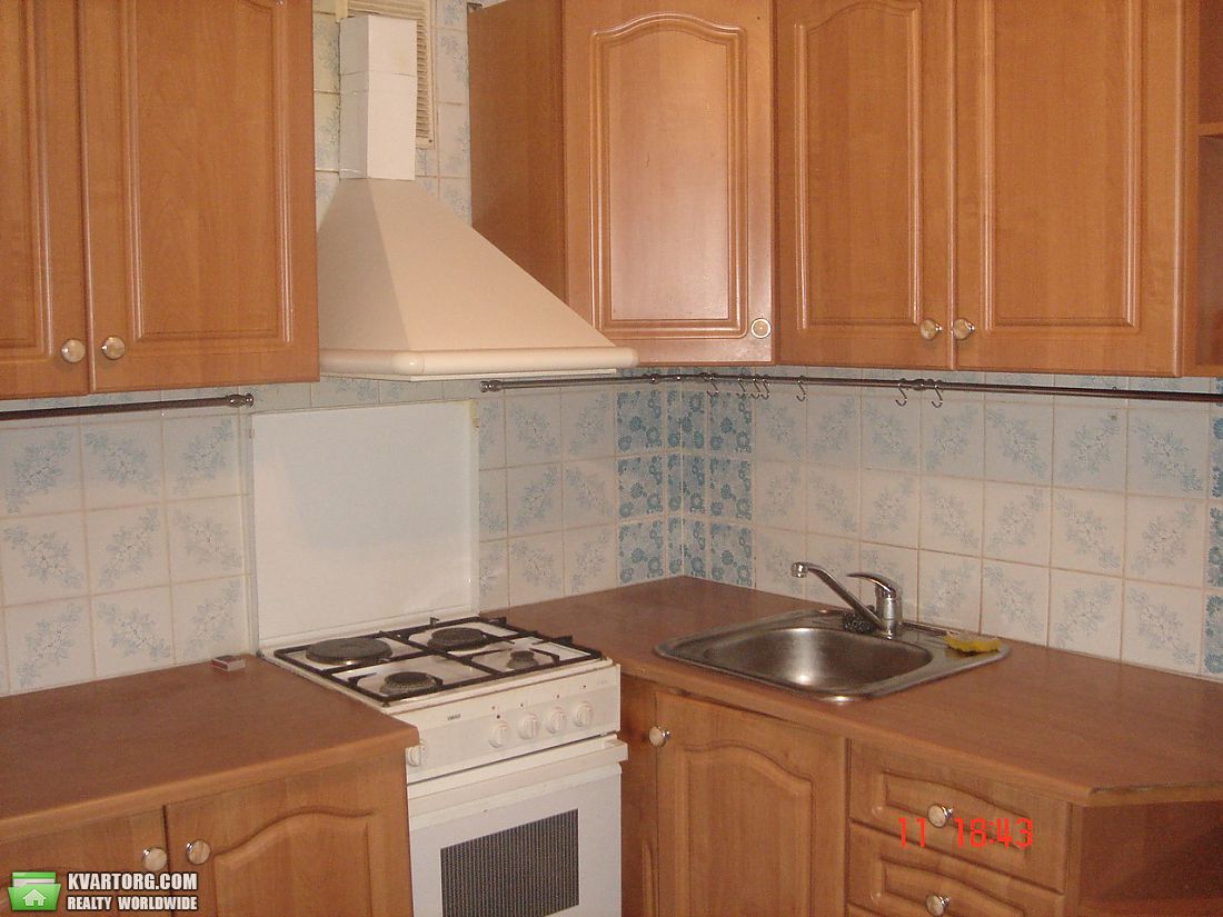 Rent out 2-room apartment. Киев,  Шамрыло — photo 2