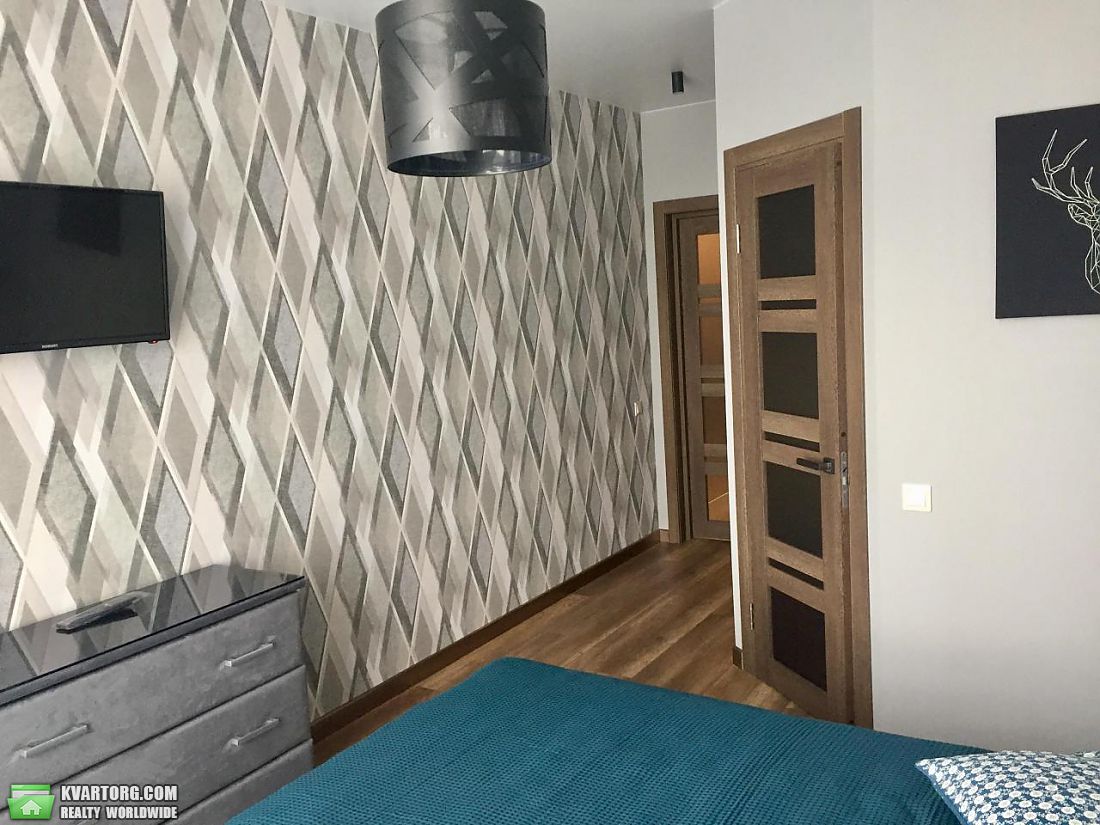 Rent out 2-room apartment. Киев,  Заречная — photo 6