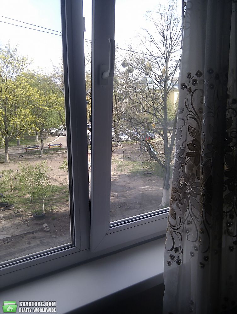 Rent out 3-room apartment. Киев,  Симиренко — photo 3