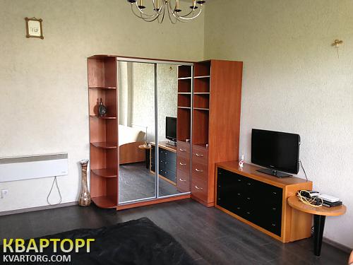 Rent out 1-room apartment. Киев,  Тарасовская — photo 2