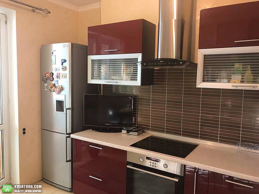 Sell 2-room apartment. Киев,  Днепровская наб — photo 2