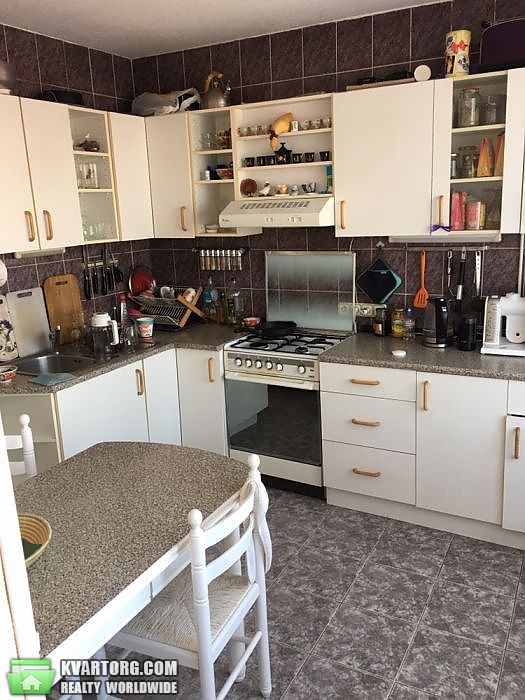 Sell 3-room apartment. Киев,  Дмитриевская — photo 1