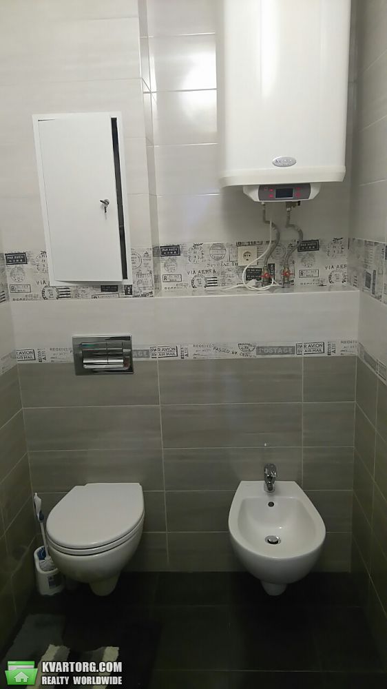 Rent out 2-room apartment. Киев,  Вильямса — photo 8