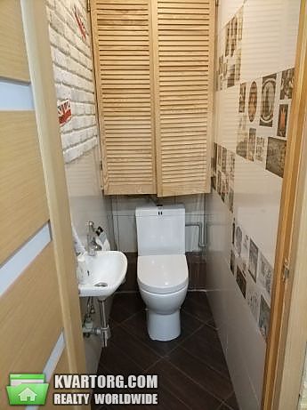 Rent out 3-room apartment. Киев,  Почайнинская — photo 7