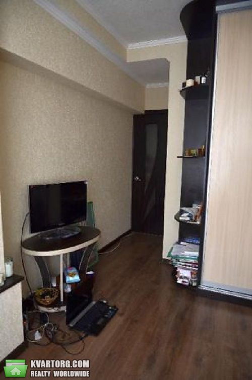 Sell 2-room apartment. Киев,  Богдана Хмельницкого — photo 3