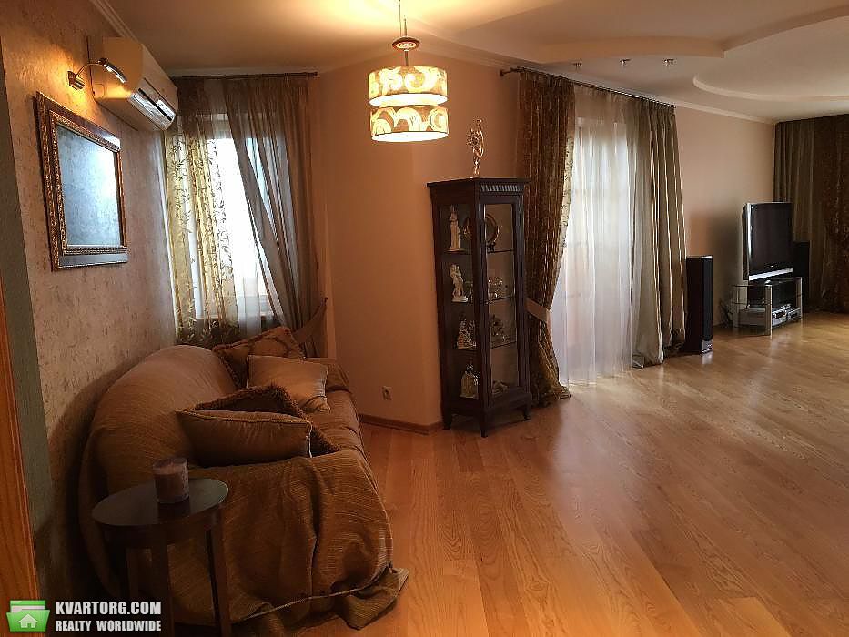 Rent out 4-room apartment. Киев, проспект Лобановского — photo 1