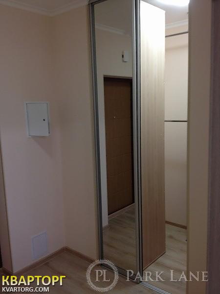 Rent out 1-room apartment. Киев, Богатырская — photo 2