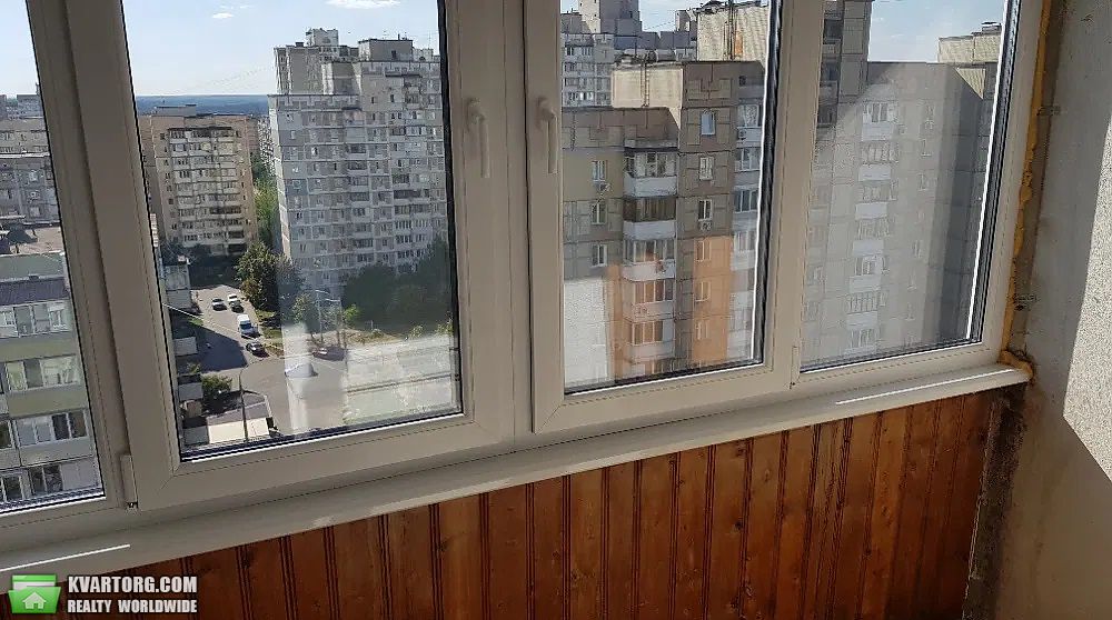 Rent 3-room apartment. Киев,  Чернобыльская — photo 1