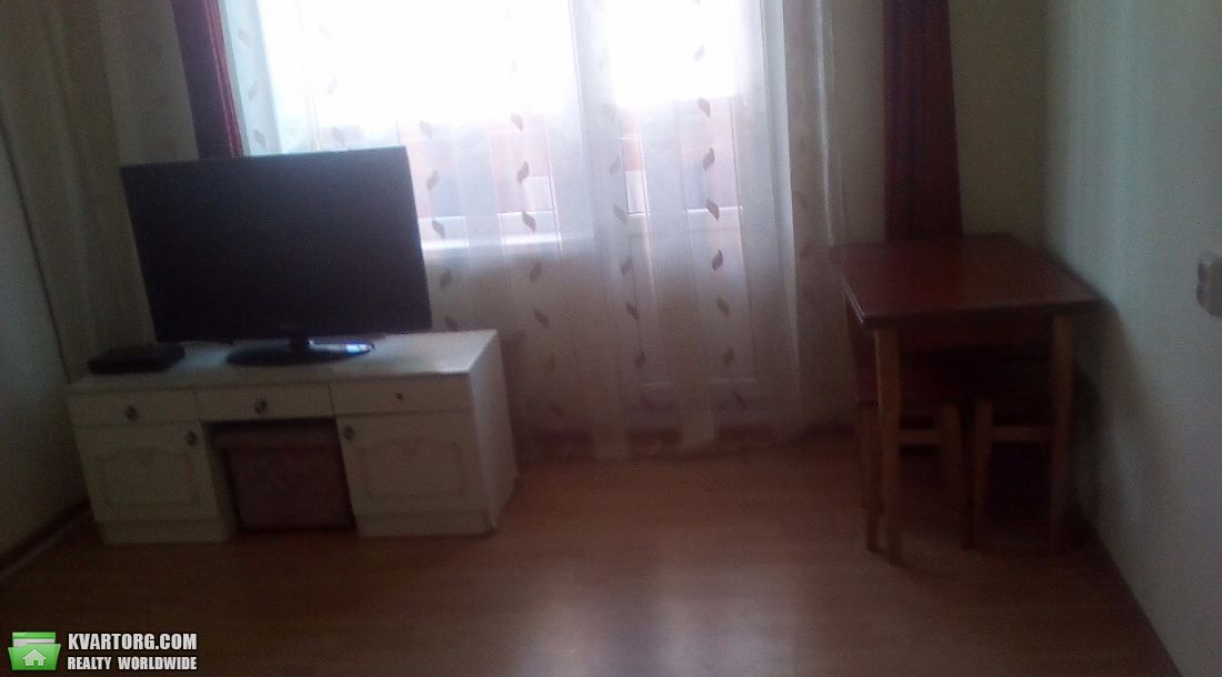 Rent out 1-room apartment. Киев,  Драгоманова — photo 2