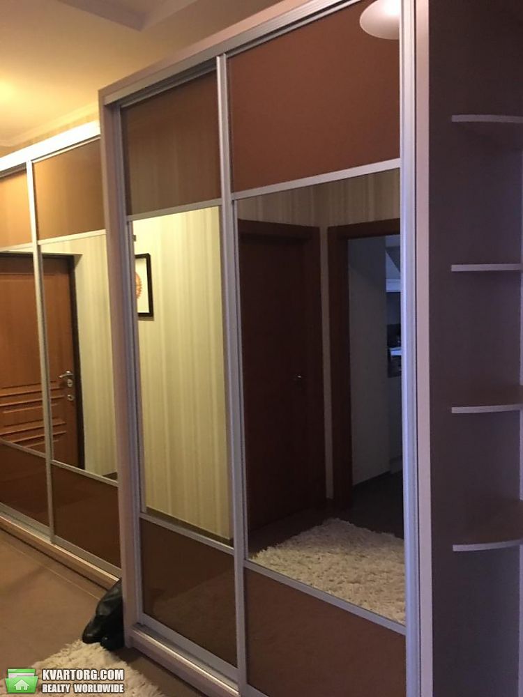Rent out 2-room apartment. Киев, Коновальца — photo 8