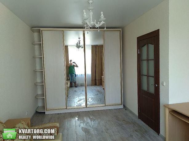 Rent out 1-room apartment. Киев,  Гмыри — photo 3