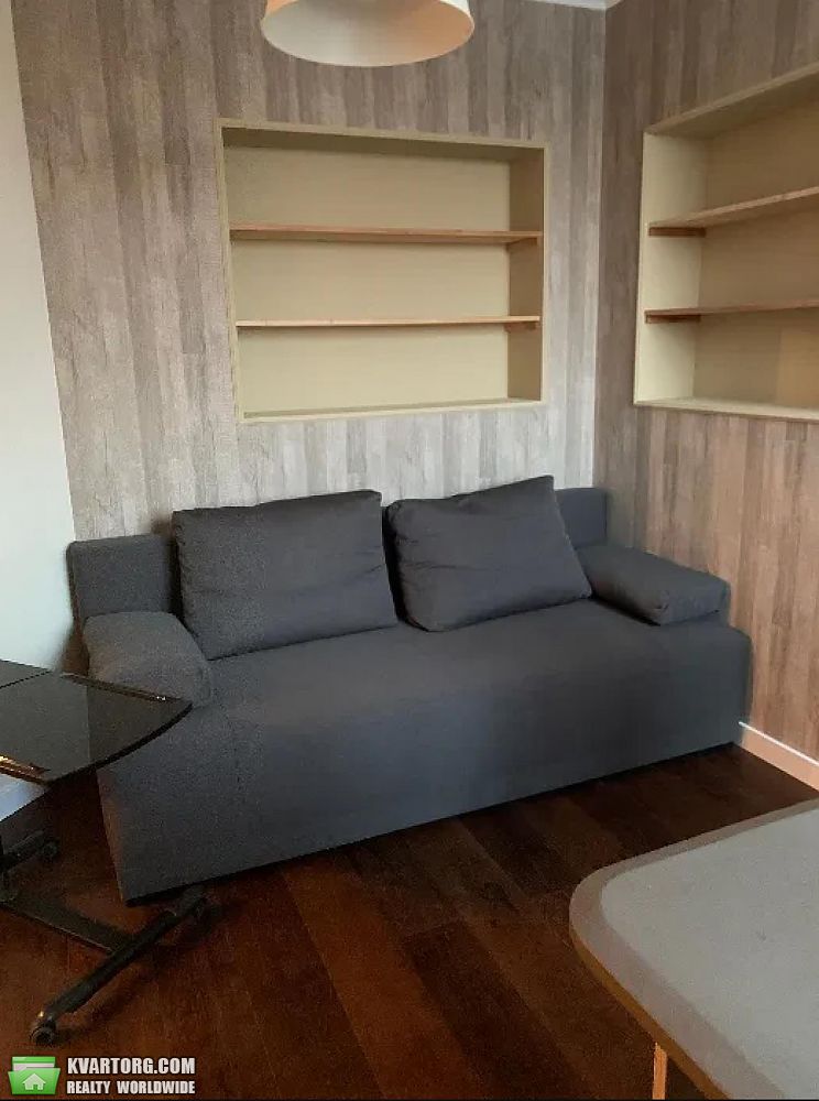 Rent out 4-room apartment. Киев,  Святошинский пер — photo 3