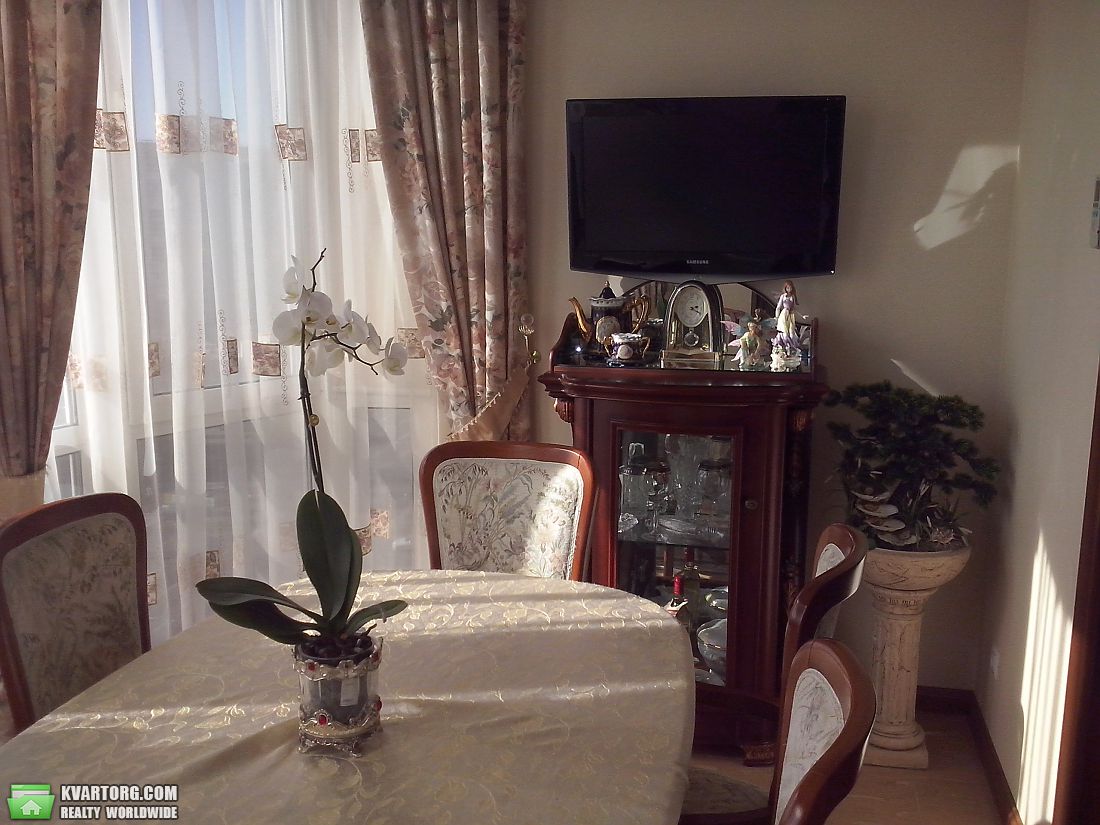 Sell 4-room apartment. Киев, Петра Григоренко — photo 2