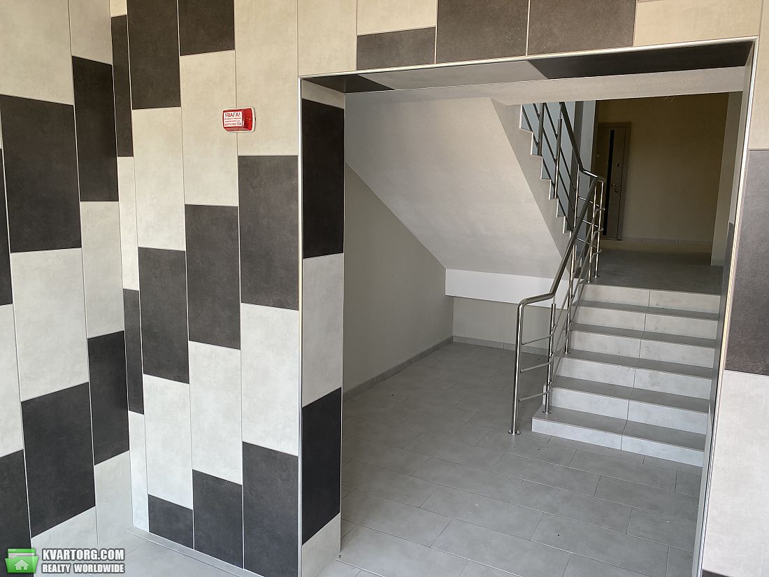 Sell 3-room apartment. Киевская обл., Строительная ул. — photo 4
