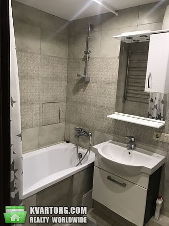 Rent out 2-room apartment. Киев, Ул. Леси Украинки — photo 5