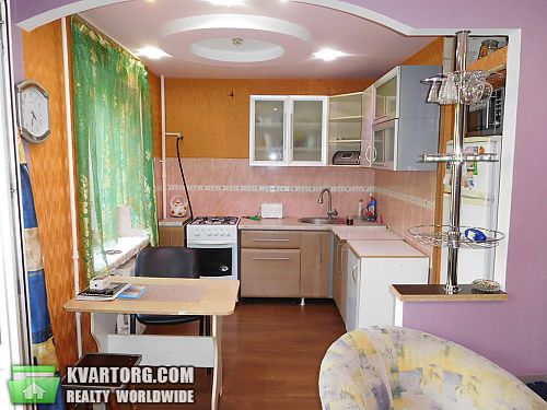 продам 2-комнатную квартиру. Киев,  Российская - фото 1