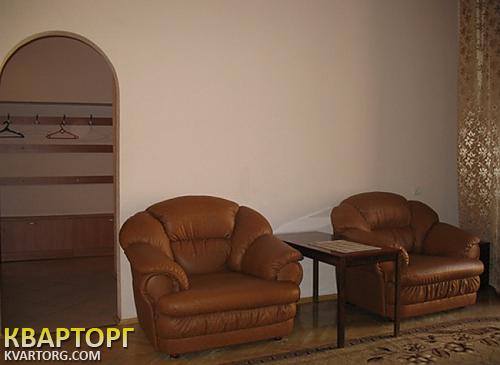 Rent out 2-room apartment. Киев, бассейная — photo 2