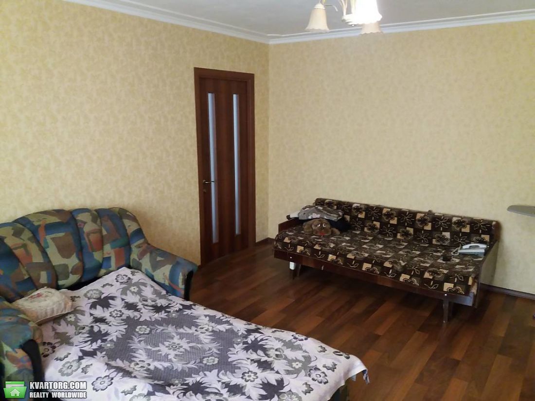 Sell 2-room apartment. Киев, Кирилловская — photo 1