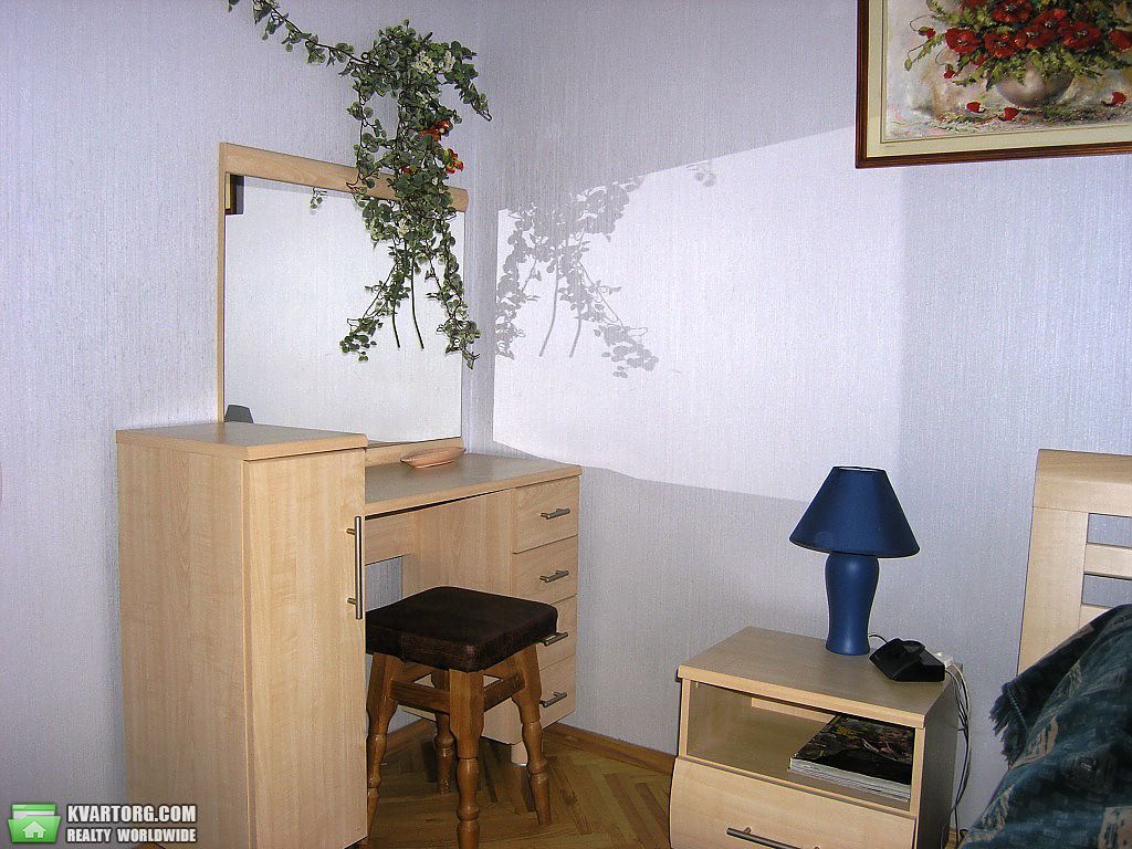 Rent out 2-room apartment. Киев,  Большая Васильковская — photo 10