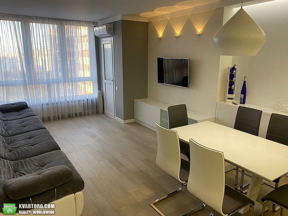 Rent out 2-room apartment. Киев,  Голосеевский пр — photo 2