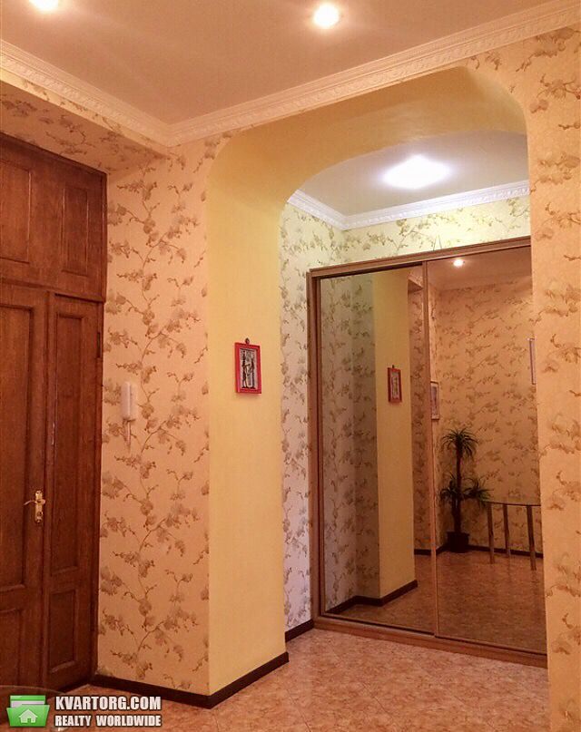 Sell 2-room apartment. Киев,  Костельная — photo 2