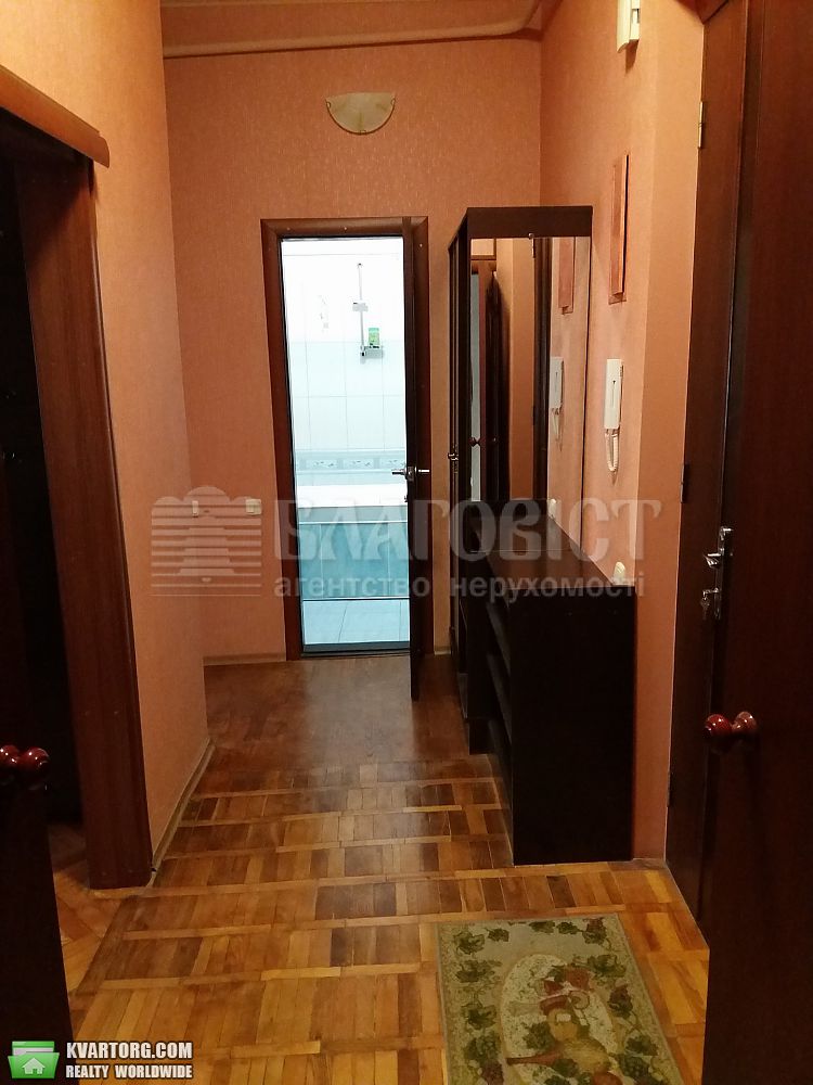 Rent out 2-room apartment. Киев,  Немировича-Данченко — photo 7