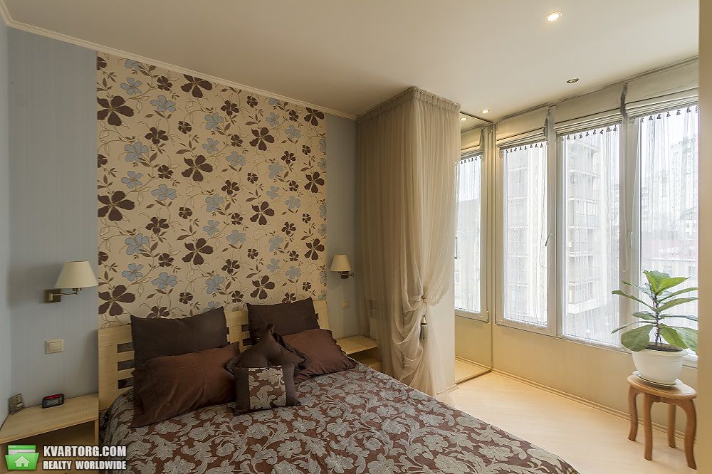Rent out 1-room apartment. Киев, Златоустовская ул. — photo 5