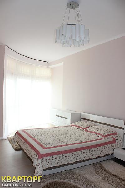 Rent out 2-room apartment. Киев, Оболонская наб — photo 4