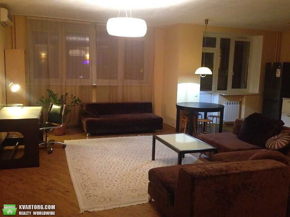Sell 3-room apartment. Киев,  Бажана — photo 1