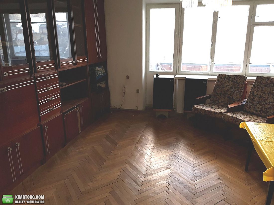 Sell 2-room apartment. Киев,  Жилянская — photo 3