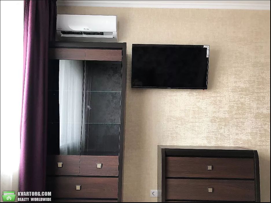 Rent out 1-room apartment. Киев,  Гмыри — photo 2