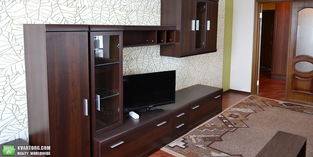 Rent out 2-room apartment. Киев,  Белорусская — photo 2