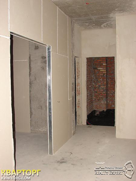 Sell 2-room apartment. Киев,  Драгомирова — photo 4