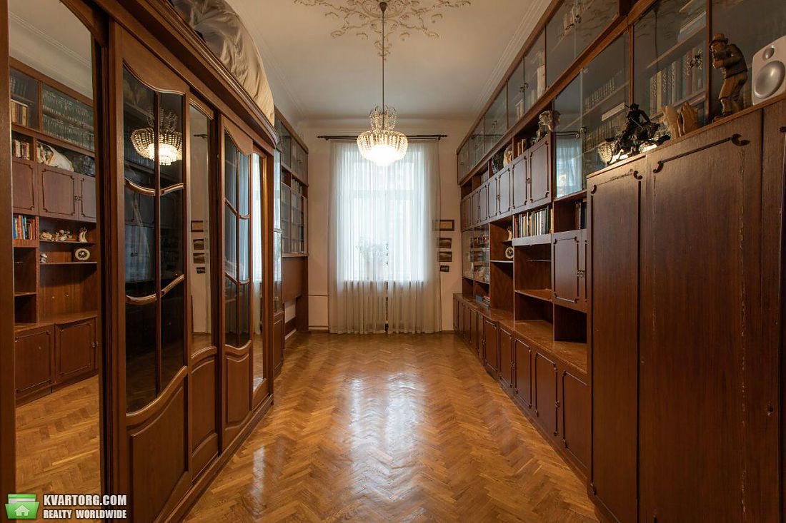 Sell 4-room apartment. Киев,  Лютеранская — photo 3