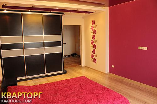 Sell 3-room apartment. Киев,  Олевская — photo 1