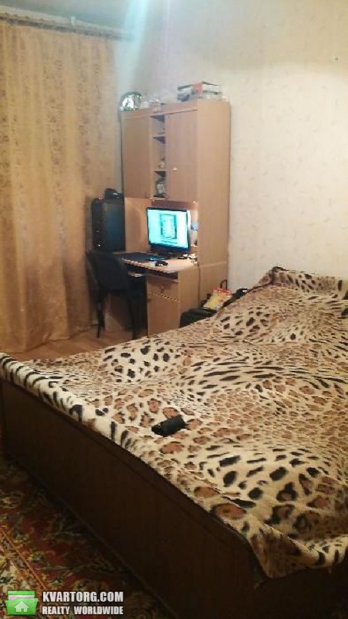 Sell 3-room apartment. Киев,  Радунская — photo 1