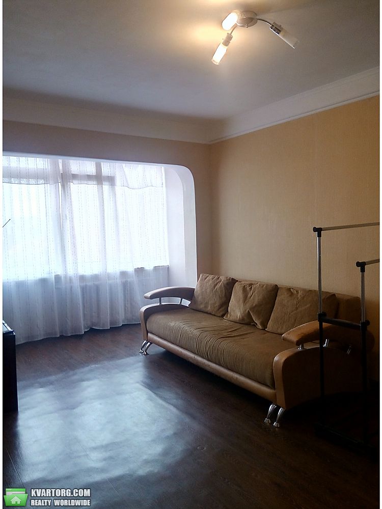 Rent out 1-room apartment. Киев,  Малиновского — photo 1