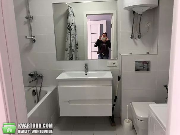 Rent out 2-room apartment. Киев,  Гмыри — photo 6