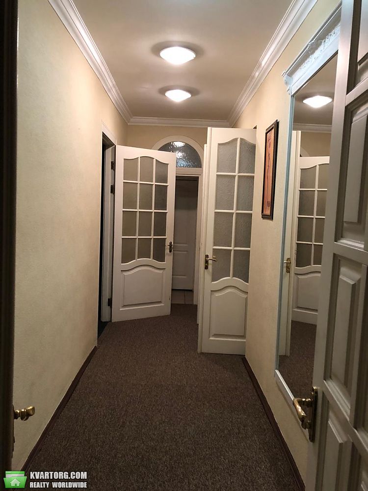 Rent out 3-room apartment. Киев,  Шевченко бул — photo 6