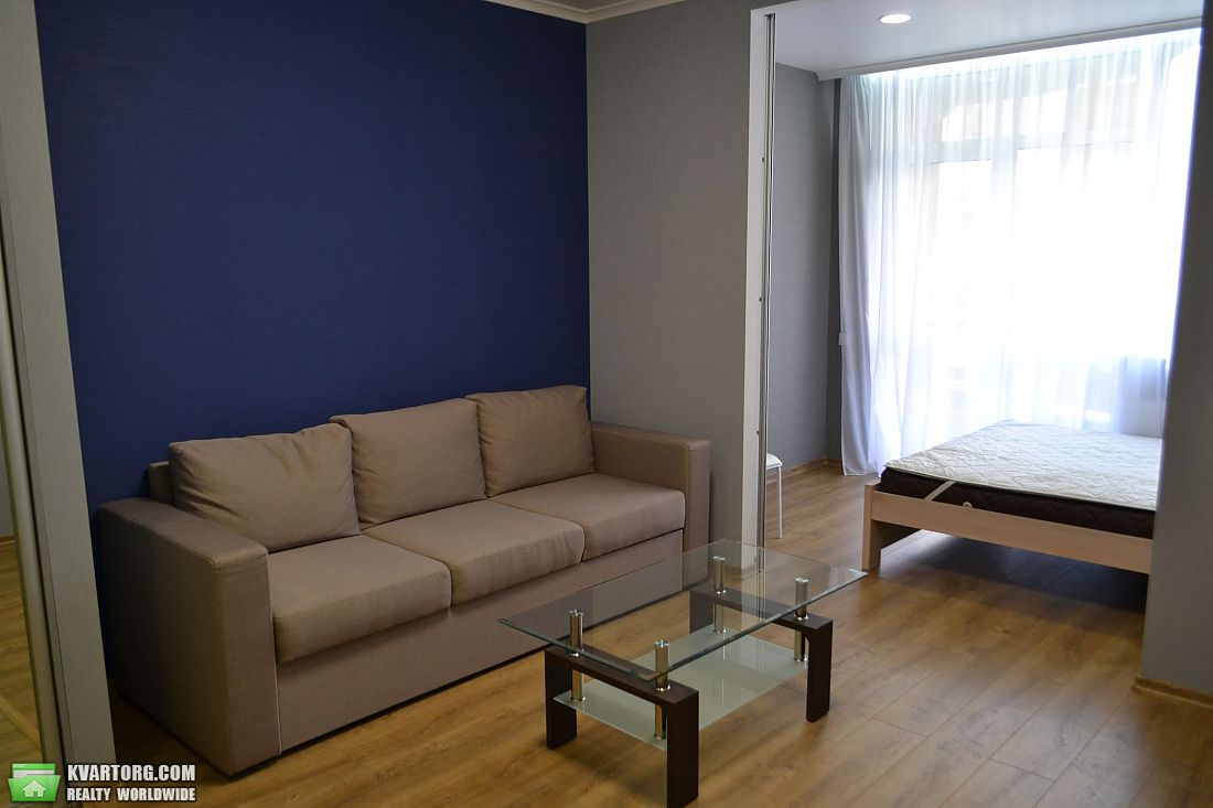 Rent out 1-room apartment. Киев,  Ломоносова — photo 4