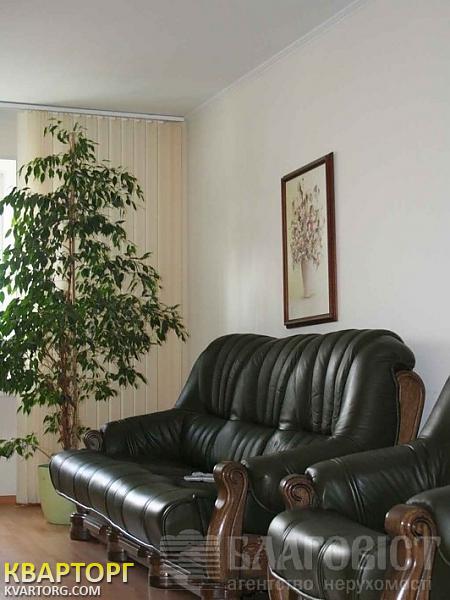 Sell 3-room apartment. Киев, Урловская — photo 1