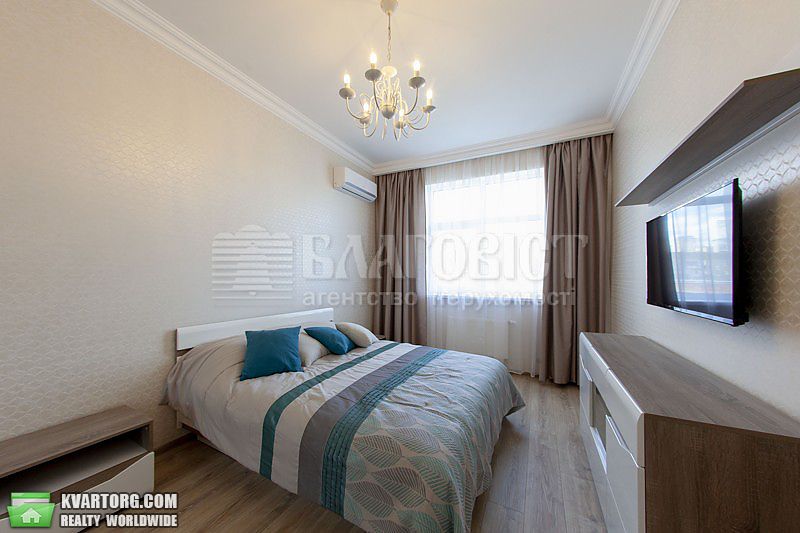 Rent out 2-room apartment. Киев,  Саперное поле — photo 3