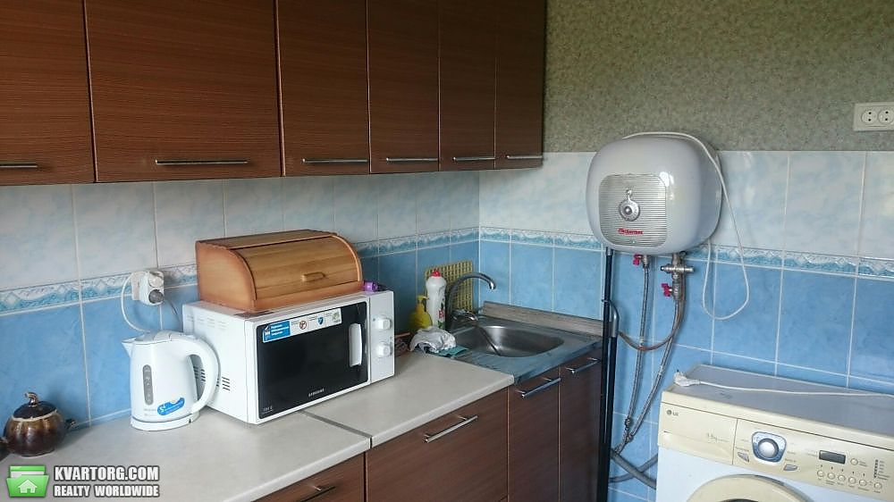 Rent out 2-room apartment. Киев,  Цветаевой — photo 5